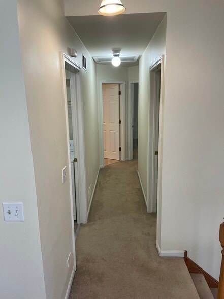 Building Photo - 1150 Coldspring Rd