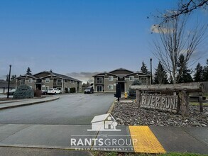 Building Photo - 2 Bedroom in the heart of Yelm!
