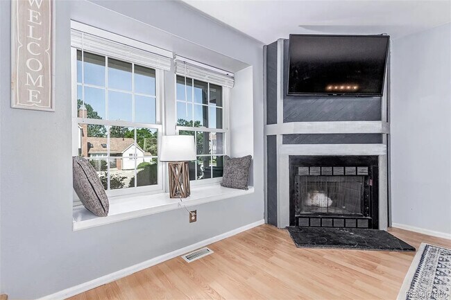 Building Photo - 4676 S Dillon Ct