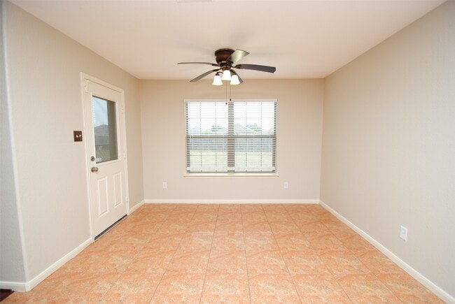 Building Photo - 3318 Fountain Hills Dr