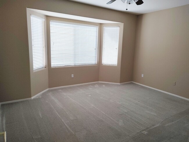 Building Photo - ADULT COMMUNITY 45+ - Great Home in Sun Ci...