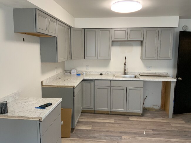 Building Photo - 1539 N Birchwood Ave