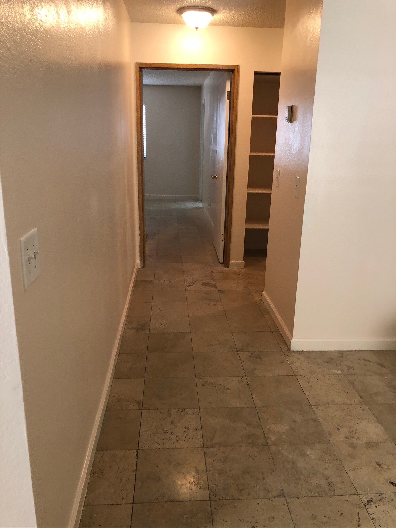 Building Photo - 5203 Caliente St