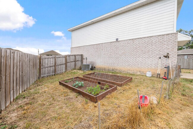 Building Photo - 1105 Valor Walk
