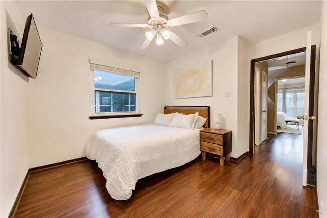 Building Photo - 7023 Brockington Dr