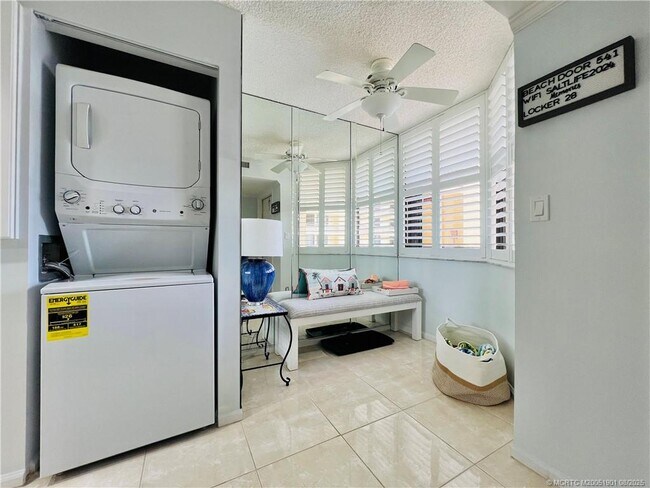 Building Photo - 9500 S Ocean Dr