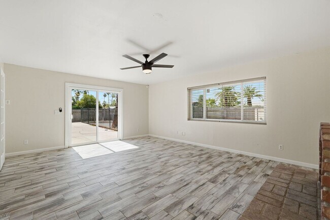 Building Photo - 209 E McMurray Blvd
