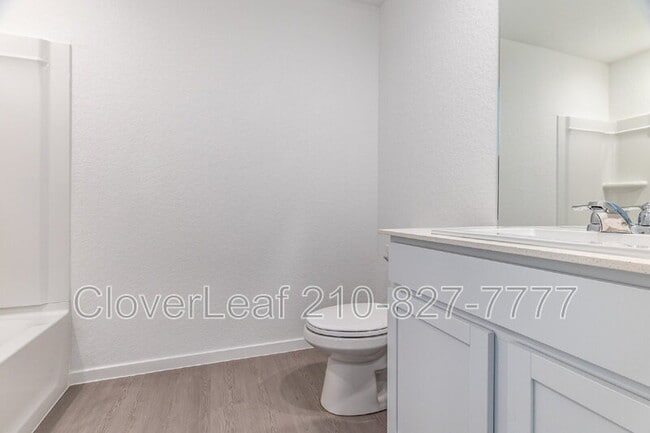 Building Photo - 506 Sarah Wy