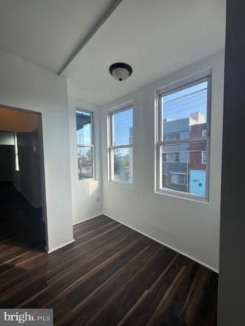 Primary Photo - 2201 N 5th St