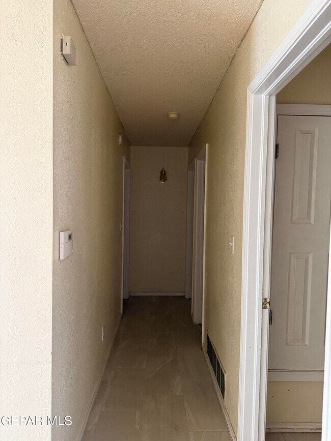 Building Photo - 12328 Tierra Apache Rd