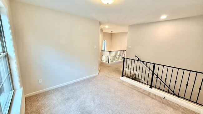 Building Photo - 10012 Adagio Cv