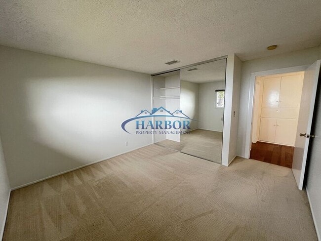 Building Photo - 32303 Phantom Dr