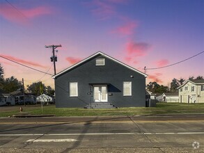 Building Photo - 2712 Kirkman St