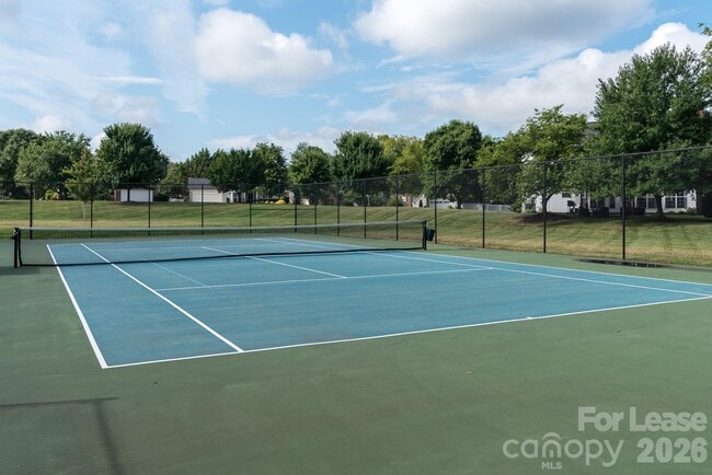 Building Photo - 17522 Tuscany Ln