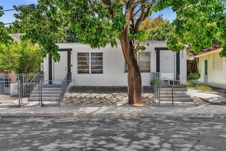 Building Photo - 652 SW 5th St