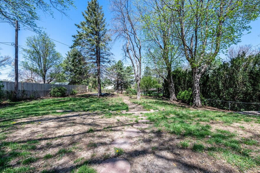 Building Photo - 4670 Frederick St