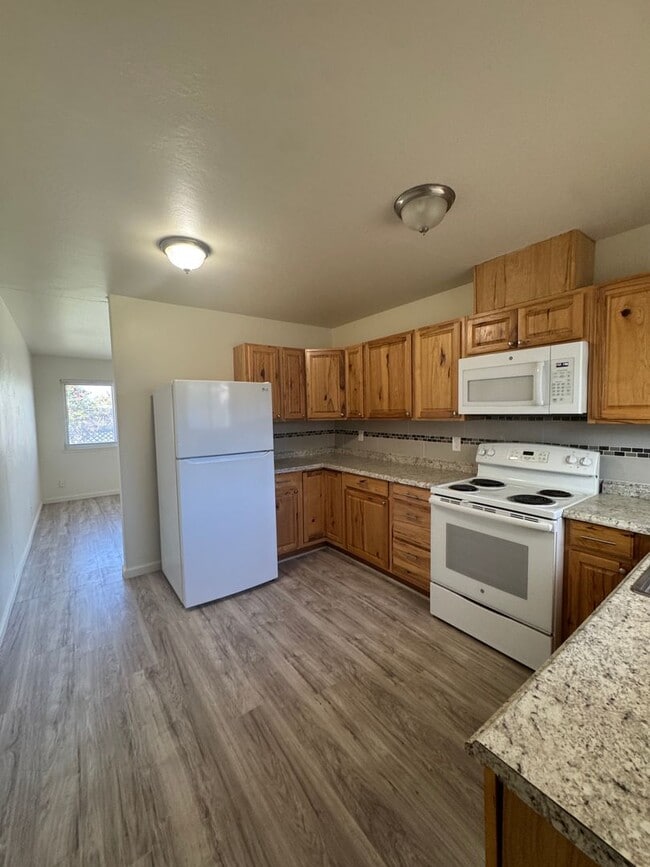 Building Photo - 4360 Twain Dr