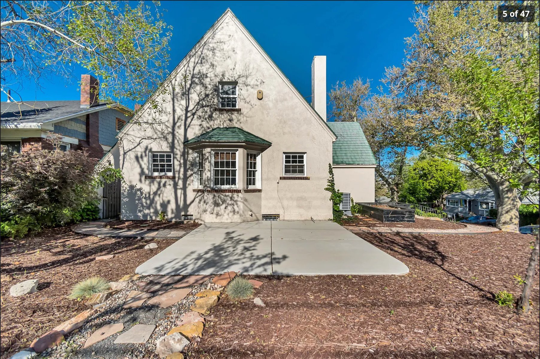 Building Photo - 1280 Laird Ave S