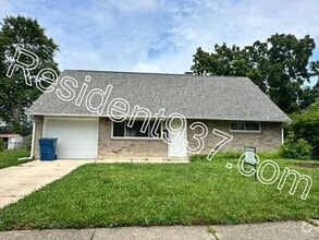 Building Photo - Newly Updated 4 Bed 2 bath home