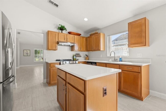 Building Photo - 3050 Mandolin Dr