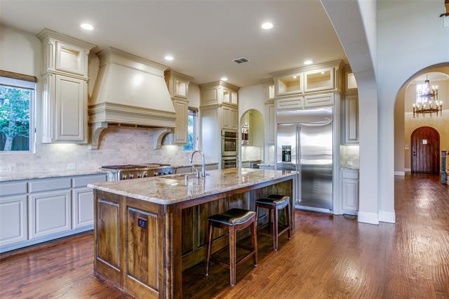 Building Photo - 631 Creekway Dr