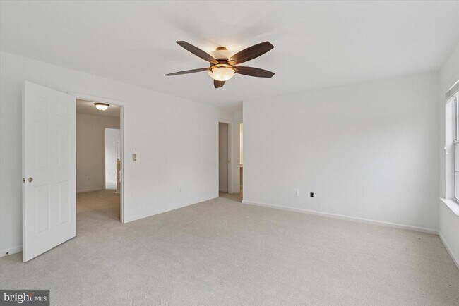 Building Photo - 235 Copper Beech Dr
