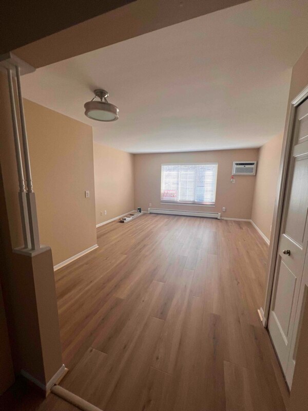 Building Photo - 491 Miller Ave