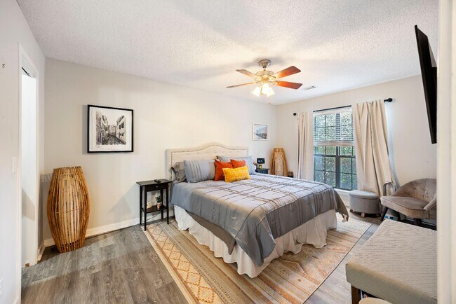 Building Photo - 340 Sandpiper Dr