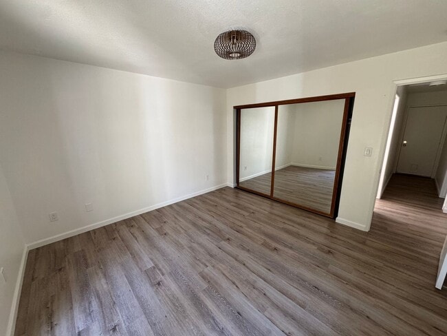 Building Photo - Livermore Single Story 3 BD / 2 BA, new pa...