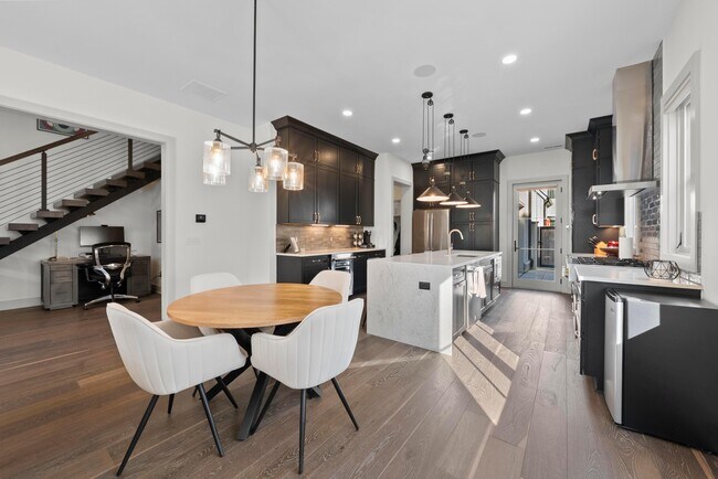 Building Photo - 2899 Katmai Dr
