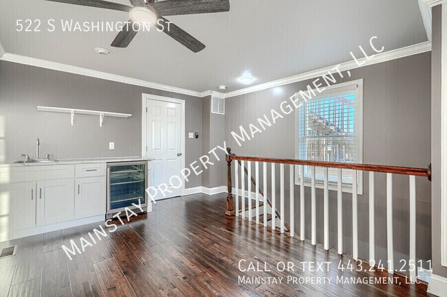 Building Photo - 522 S Washington St