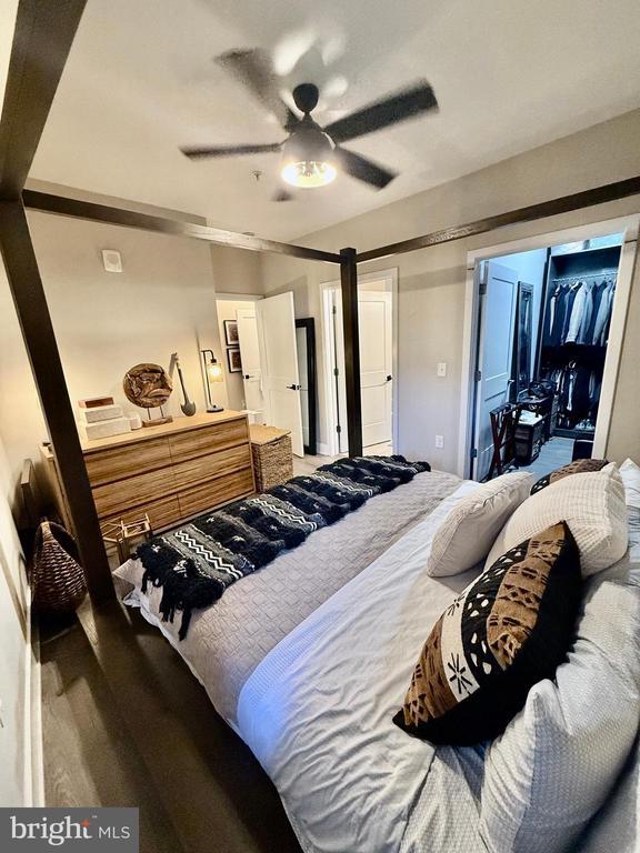 Building Photo - 145 Riverhaven Dr