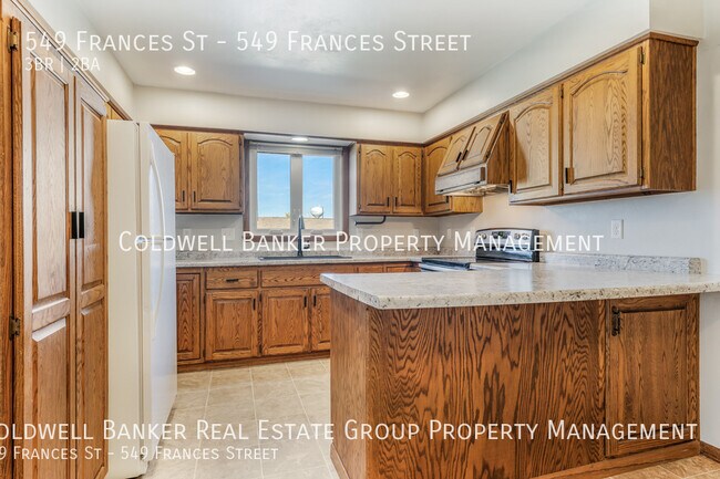 Building Photo - 549 Frances St