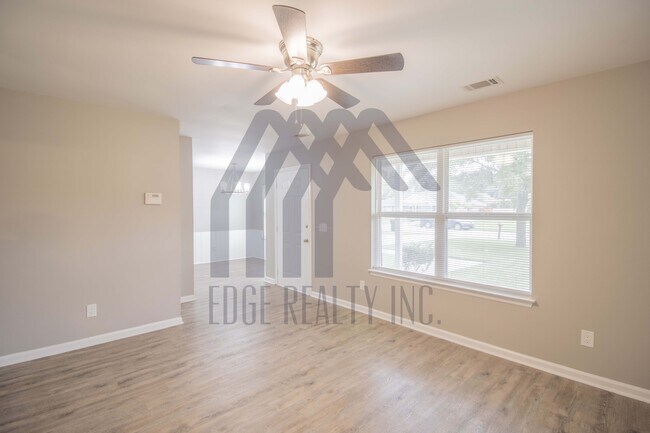 Building Photo - 1253 Roberts Way