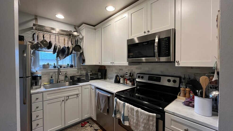 Building Photo - 3065 30th St