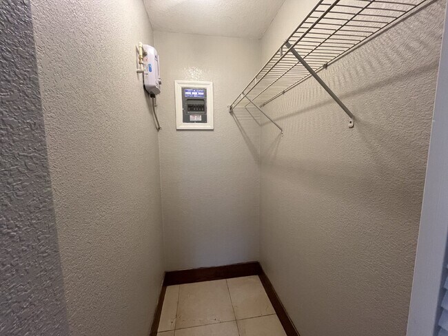 Building Photo - Renovated Garage Studio For Rent