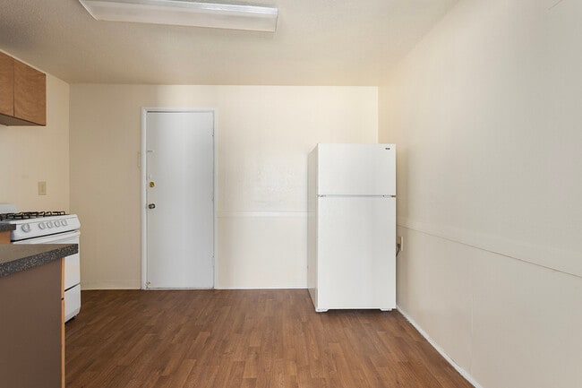 Building Photo - 441 W 87 Pl