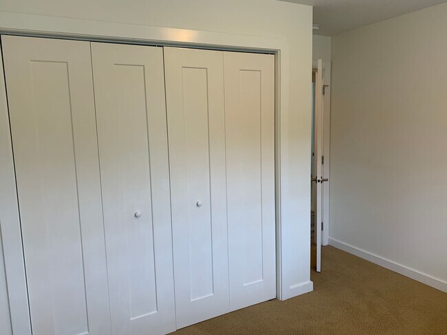 Building Photo - Honey stop the car one-Level ranch in the ...