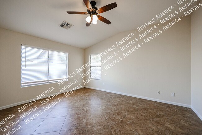 Building Photo - MOVE IN READY 4 BR IN WINDMILL RANCH