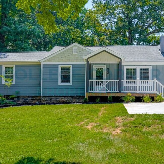 Primary Photo - 127 Idlewilde Dr