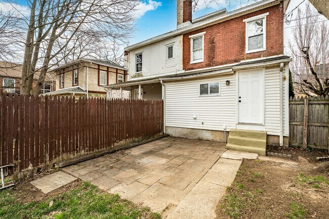Building Photo - Renovated 4BR Rental in the Heart of West Chester Borough