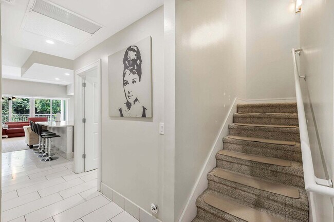 Building Photo - 5300 NW 87th Ave