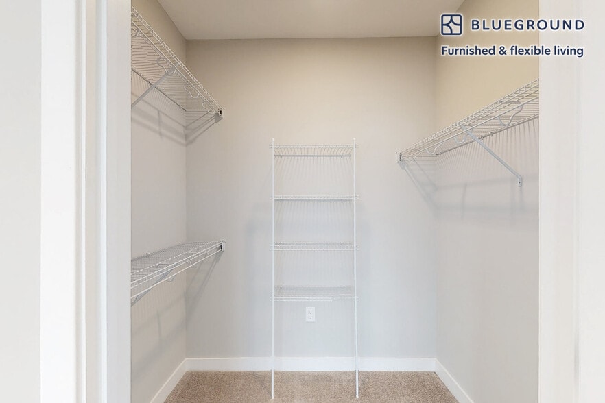 Building Photo - 861 Broadway-SI FL2-ID5790A