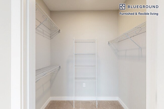 Building Photo - 861 Broadway-SI FL1-ID5712A