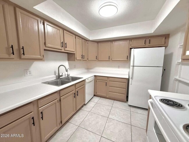 Building Photo - 1500 W Rio Salado Pkwy