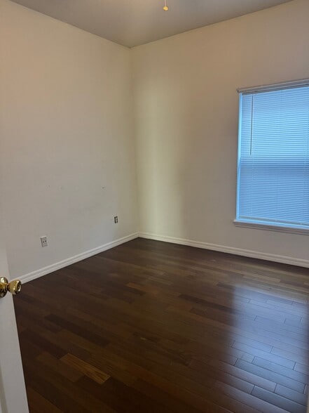 Building Photo - 273 Clydesdale Cir
