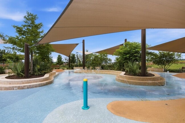 Building Photo - 8525 Leroi Dr