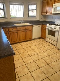 Building Photo - 5919 Cubero Dr NE