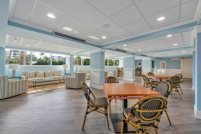 Building Photo - 2505 S Ocean Blvd
