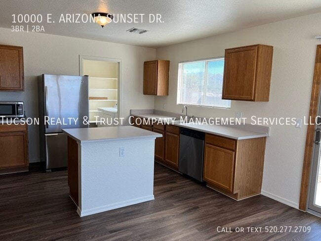 Building Photo - 10000 E Arizona Sunset Dr